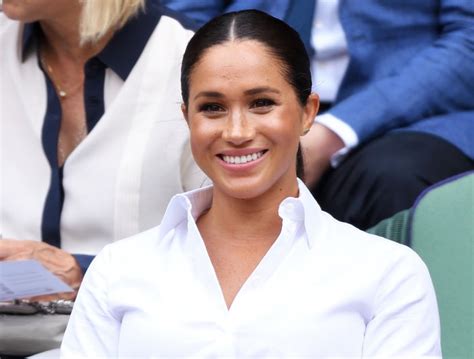 Duchess Meghan Guest Edits Vogues September 2019 Issue Details Us Weekly