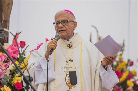 Monseñor Miguel Cabrejos Cristo Es Una Persona Concreta Y Está Sujeto