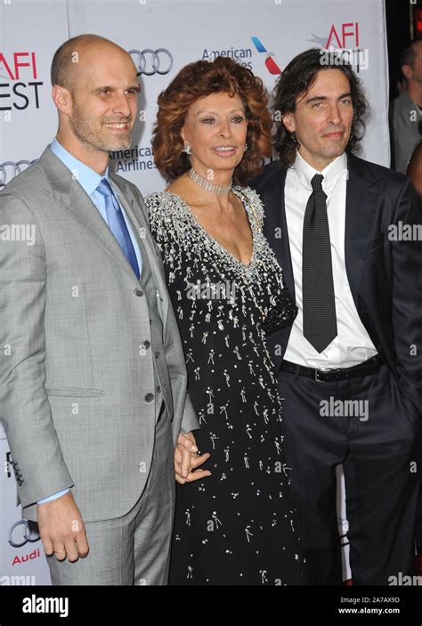 Los Angeles Ca November 12 2014 Sophia Loren And Sons Edoardo Ponti Left And Carlo Ponti At