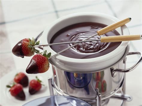 Vegan Chocolate Fondue Recipe