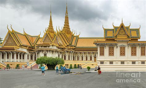 Cambodia Phnom Penh Royal Palace Silver Pagoda Photograph By Marek