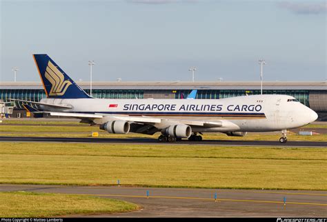 V Sfp Singapore Airlines Cargo Boeing F Photo By Matteo