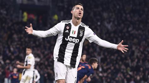 Ronaldo La Juve Ci Riprova In Champions Gol Nessuno Segna Come Lui