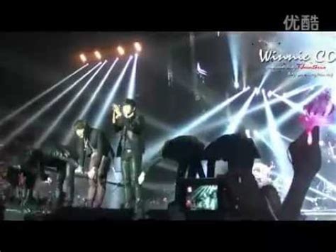 Fancam Nichkhun Pm Music Bank Paris Ending Youtube