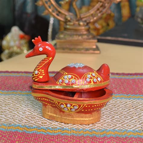 Buy Shri Shri Handicraft Tika Chopra In Duck Shape Meenakari Work