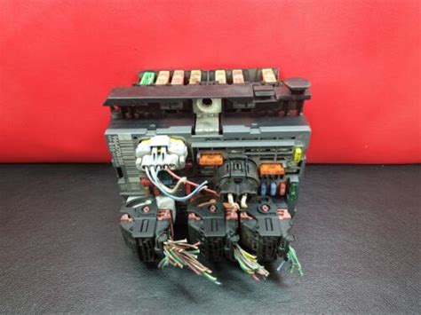 9664706280 Peugeot 308 Citroen Under Bonnet Fuse Box Module BSM R05 00