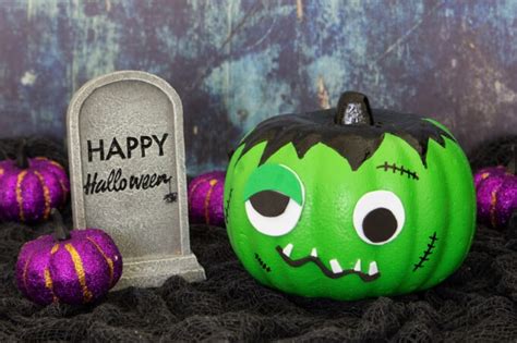 Easy Frankenstein Pumpkin Painting Idea | Fun Money Mom