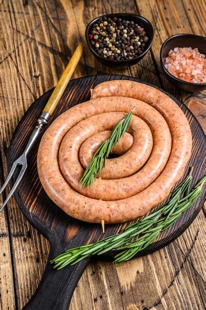 Salsicha De Churrasco Crua Em Espiral De Carne De Porco E Bovina Mo Da