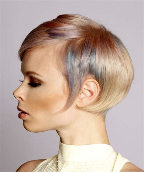 Sleek Dual Tone Pixie Haircut With Grown Out Bangs