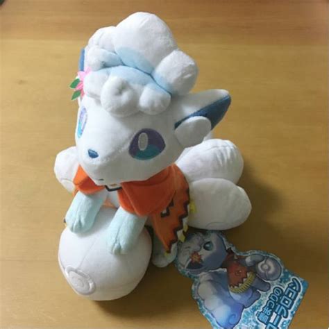 ゆうパック0円 ポケモンセンターオリジナル 札幌雪まつりのアローラロコン ぬいぐるみ 限定 品 清潔保管 ポケセンポケットモンスター｜売買