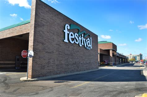 Oxboro Plaza and Oxboro Square | Michael Development