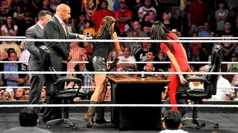 Raw 8/4/14: Brie Bella vs Stephanie McMahon SummerSlam Match contract ...