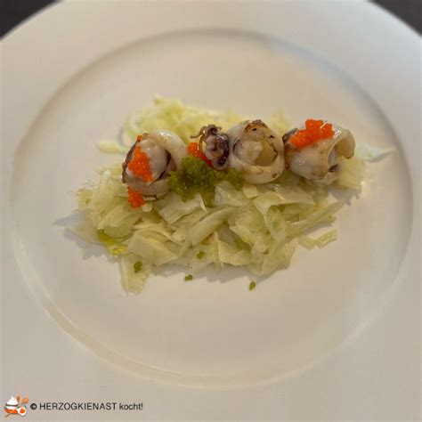 Baby Calamari Oder Jakobsmuscheln Auf Fenchel Herzogkienast Kocht