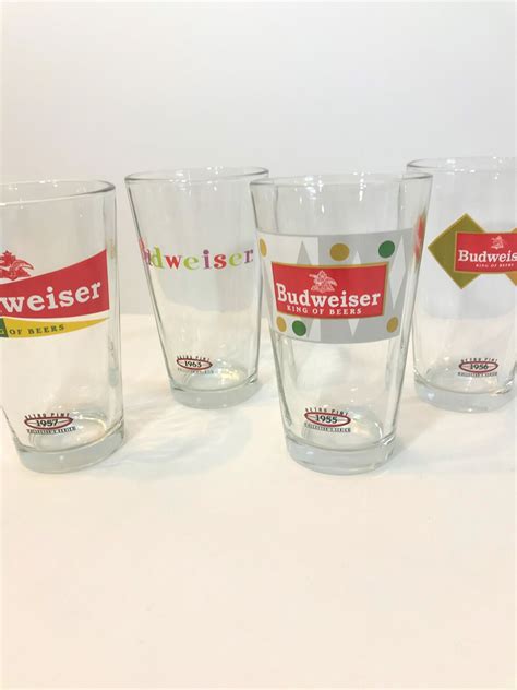 Vintage Beer Drinking Glasses Retro Pint Collector Series Etsy