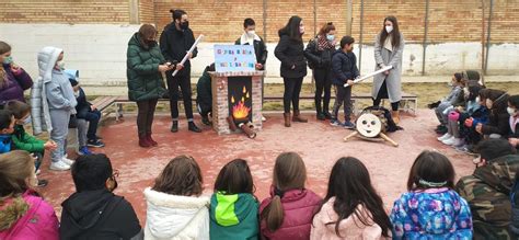 Tronca De Navidad Y Visita Del Paje Real Ceip El Parque Huesca