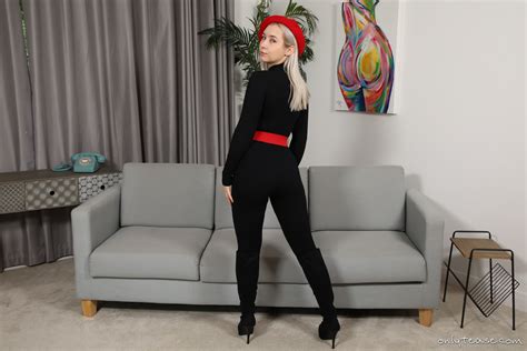 Patricia A VR Porn Video VRPorn