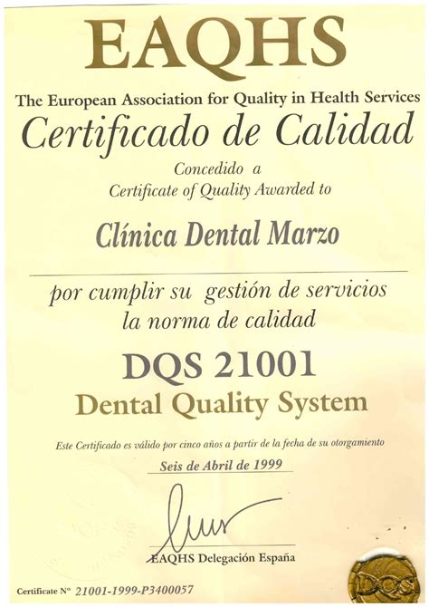 Curetaje dental Qué es cuando debe realizarse y por qué Clínica Marzo