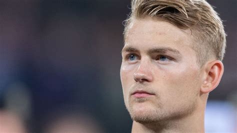 Juventus De Ligt Troisi Me Cas Positif Au Covid En Une Semaine