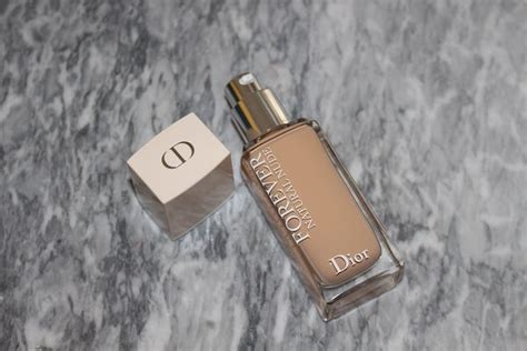 DIOR Forever Natural Nude Foundation Review Swatches