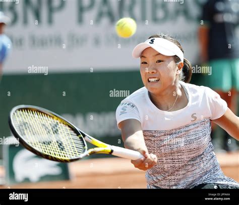 Japans Kurumi Nara Faces Off Against Venus Williams Of The United