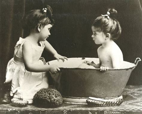 Bath Time Early S Bath Girls Tin Tub Vintage