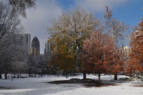 Photos: Midtown Atlanta in white with season’s first snow - Curbed Atlanta