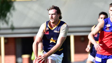 Edfl Essendon Doutta Stars Sign Ethan Sivijs Jordan Davis And Tom