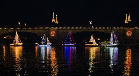 RiverScene Magazine | Boat Parade Of Lights Heralds Holiday Season