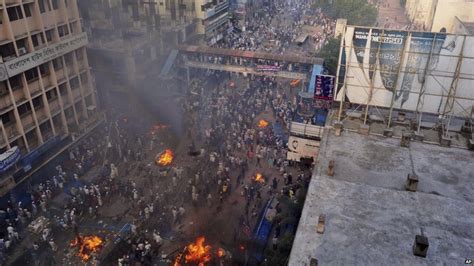 In Pictures Bangladesh Protests Turn Violent Bbc News