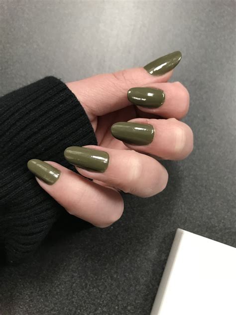 Klpolish Chloe A Gorgeous Hunter Green High Shine And Very True To