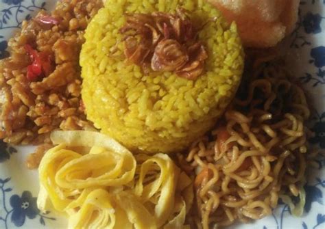 Resep Nasi Kuning Enak Gurih Oleh Selfi IrawatiSelfi Cookpad