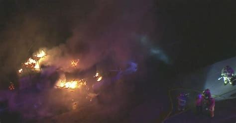 4 Killed In Fiery Big Rig Collision On 5 Freeway In Newhall Pass Cbs Los Angeles