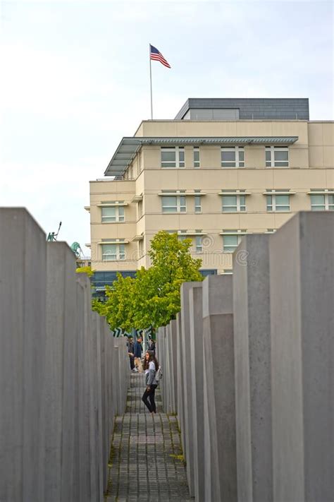 Berl N Alemania Steles Del Monumento Al Holocausto En El Fondo Del