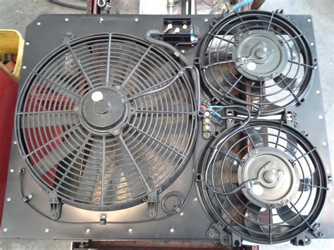 Truck fans are arguing on the ram forums about the new model 15