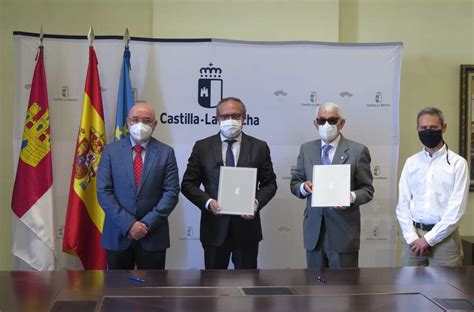 El Gobierno de Castilla La Mancha y Cruz Roja refuerzan su colaboración