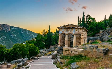 Delphi Archaeological Museum | A Comprehensive Guide