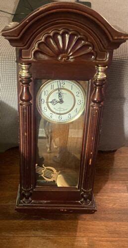 Vintage Tempus Fugit Daniel Dakota Quartz Westminster Chime Wall Clock