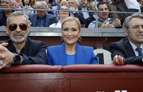 Eroski Tendr Que Pagar Euros A Cristina Cifuentes Por El V Deo