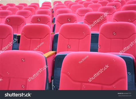 Empty Movie Theater Red Seats Stock Photo 669687751 | Shutterstock