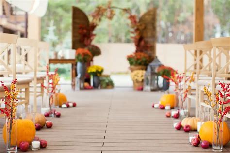 10 Romantic Fall Wedding Themes To Capture Your Love Story - Magical ...