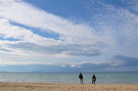 無料画像 ビーチ 風景 海岸 砂 海洋 地平線 雲 空 太陽 休暇 海景 湾 青 観光 水域 ケープ 風の