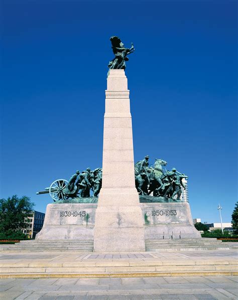 National War Memorial | memorial, Ottawa, Ontario, Canada | Britannica