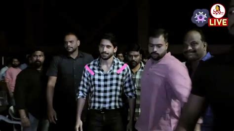 Naga Chaitanya Grand Entry At Aa Ammayi Gurinchi Meeku Cheppali Pre