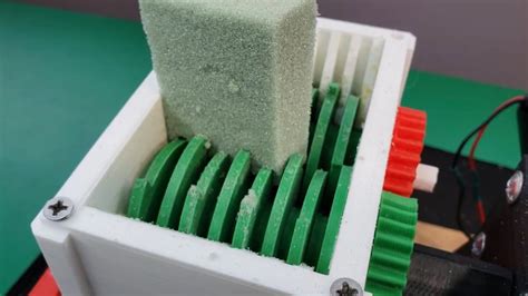 New 3d Printed Shredder Prototype Tested With Floral Foam Youtube