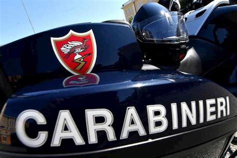 Carabiniere Si Toglie La Vita Aveva Anni L Irresponsabile