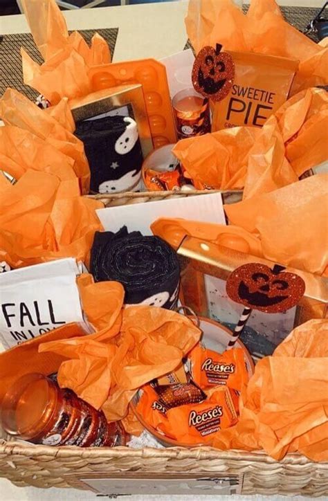 22 Spooky Basket Ideas For Your Boo That They Will Love Halloween