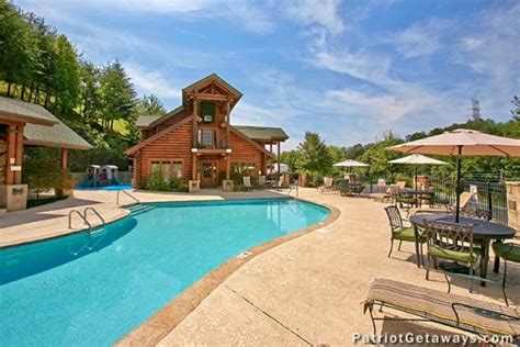 Hibernation Hideaway 745 In Pigeon Forge W 2 Br Sleeps8