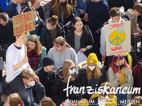 Ein Zeichen F R Den Frieden Gymnasium Franziskaneum Mei En