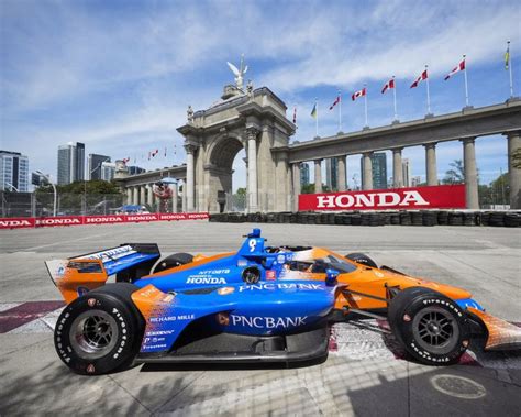 Honda Coba Pertahankan Posisi Pertama Klasemen Pebalap Indy Car