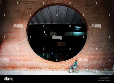 Architecture Of Louis Kahn In Dhaka Bangladesh Stock Photo Alamy